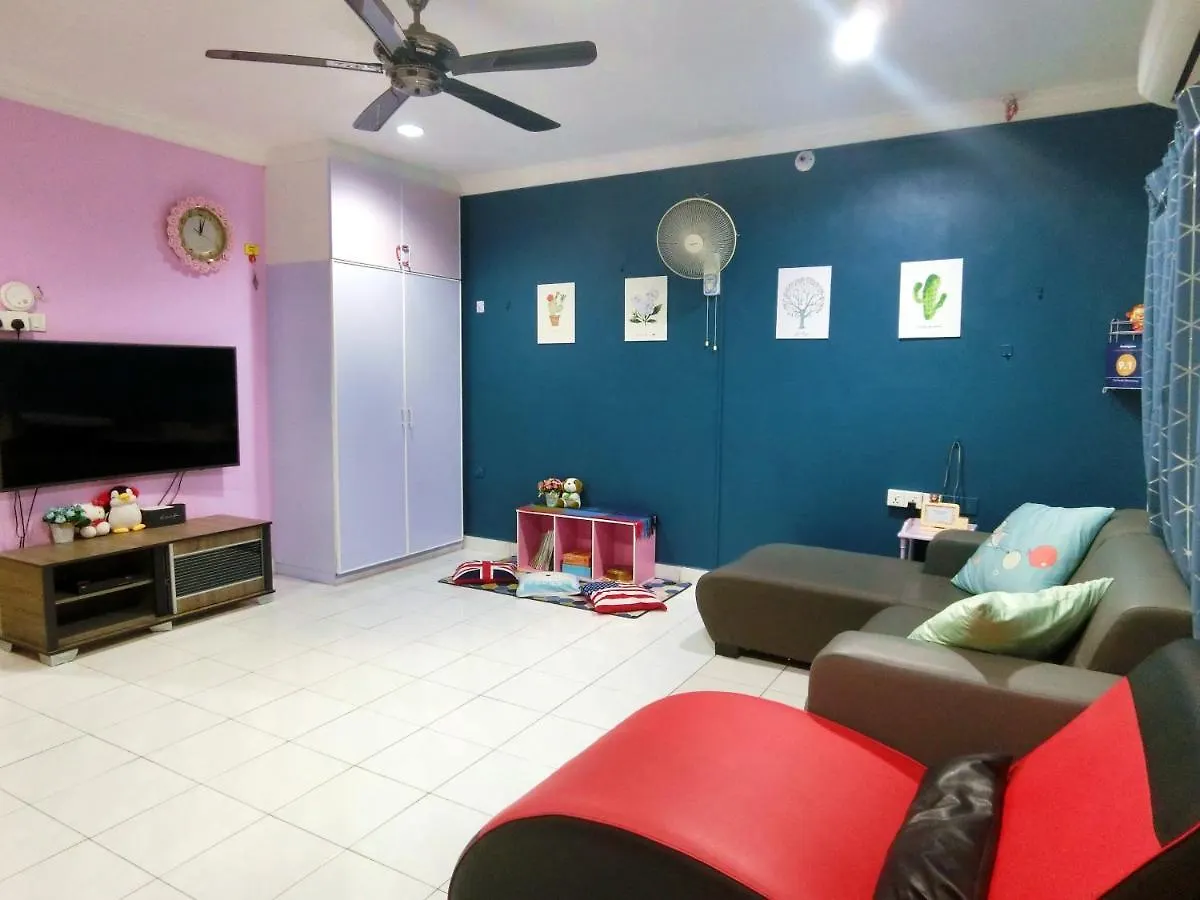 Little Family Homestay Malacca