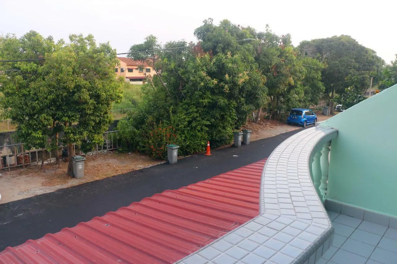 Little Family Homestay Malacca